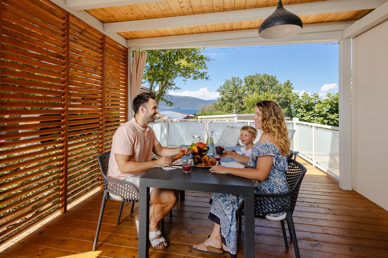 Deluxe Family Home Deluxe Family Home